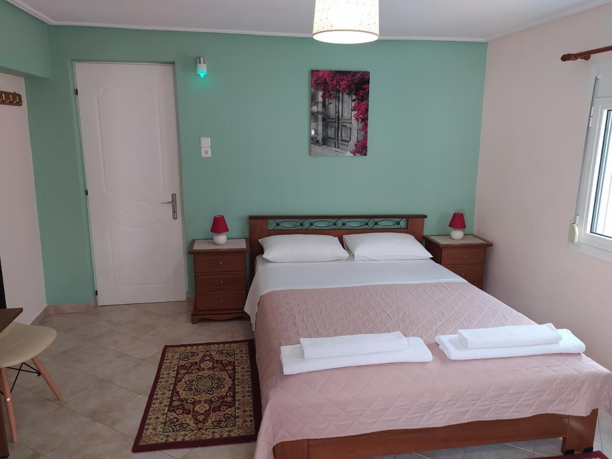 Olive Grove Apartment Калампака Екстериор снимка