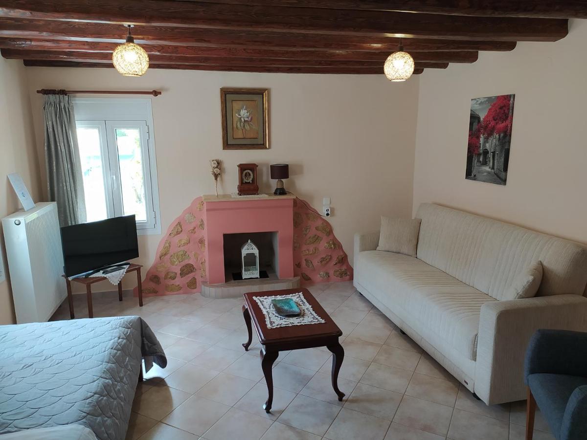 Olive Grove Apartment Калампака Екстериор снимка