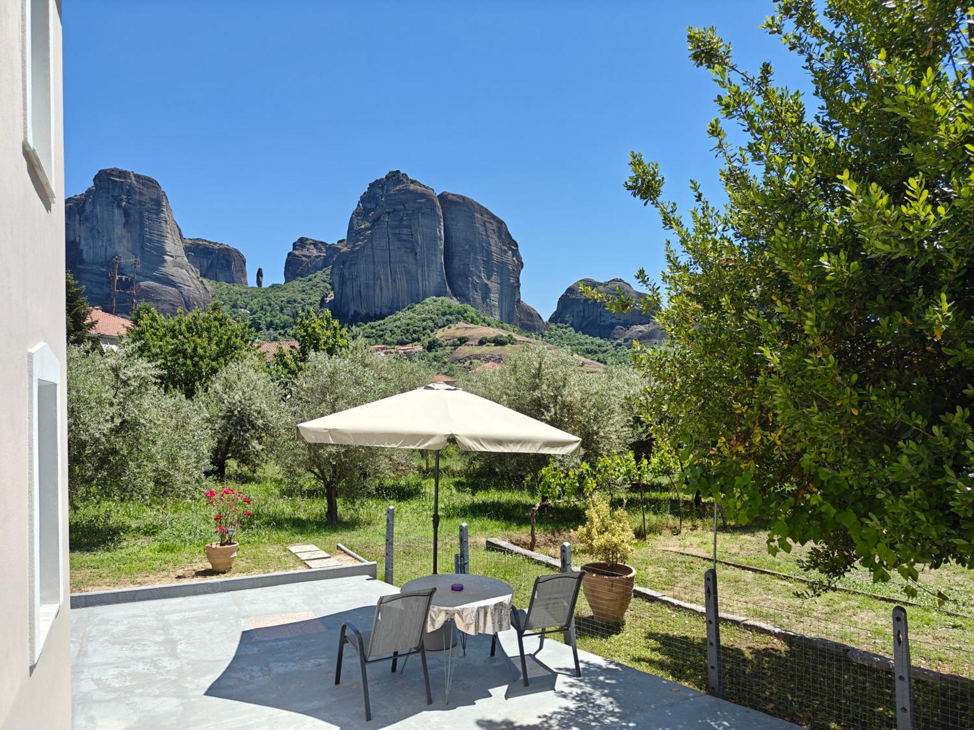 Olive Grove Apartment Калампака Екстериор снимка